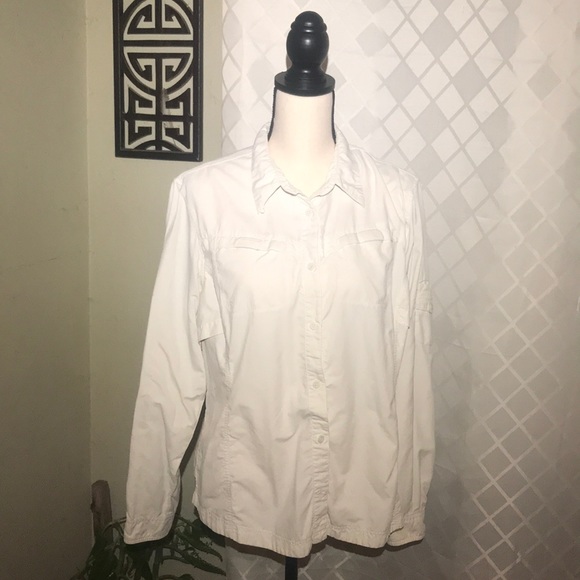 Columbia Tops - Women’s Columbia titanium XL button down shirt